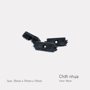 Plastic fastening clip